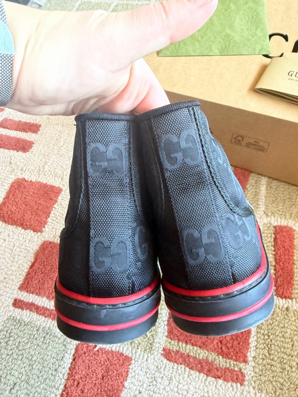 🆕 Gucci tennis shoes - Picture 8 of 9